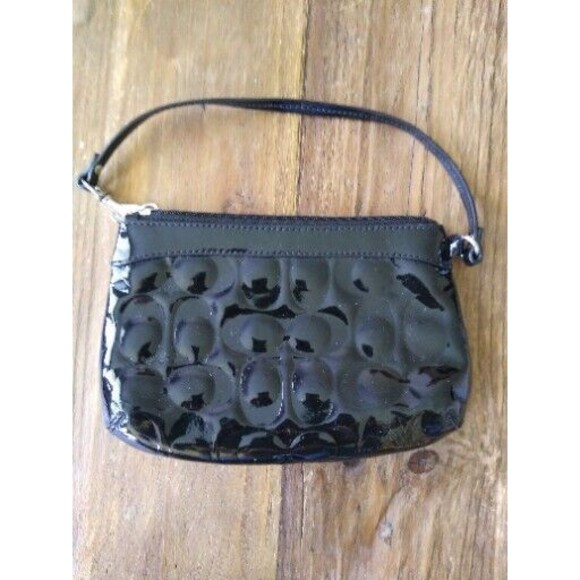 Coach Bubble Logo Y2K 90s Patent Leather Soho Vegan Traditional Wristlet Boho - Picture 4 of 5